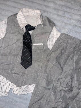 Van Heusen Gray Windowpane Vest Set with Navy Polka Dot Tie